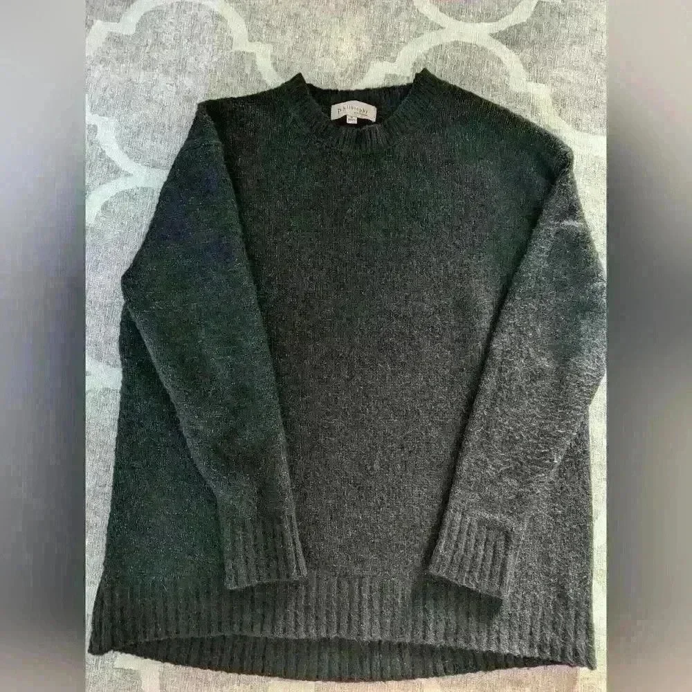 Super soft Sweater -- Gray, Small, Philosophy